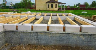 Фундамент для дома Бирск. Заказать под ключ цена от 3321 руб/м3