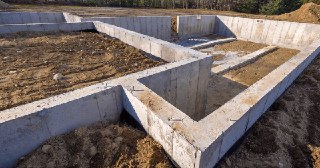 Ленточный фундамент Бирск цена от 2698 руб.
